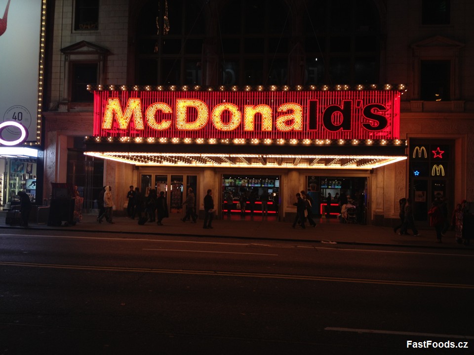 McDonald´s West 42nd St & 7th Ave, Times Square, NY, USA FastFoods.cz